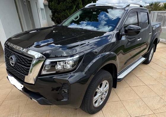 NISSAN FRONTIER 2.3 16V TURBO DIESEL XE CD 4X4 AUTOMÁTICO